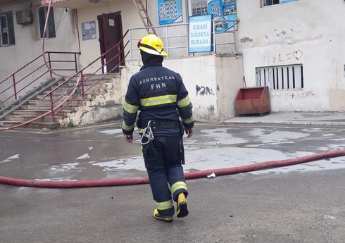 Binəqədidə beşmərtəbəli yaşayış binasında yanğın olub, zərərçəkən var