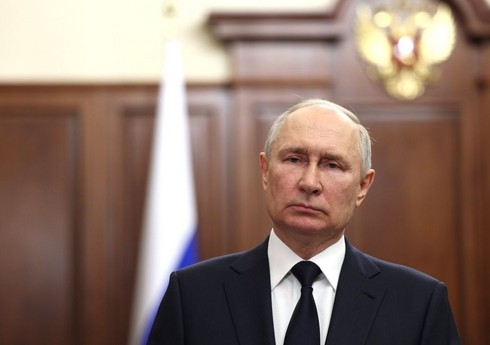 Vladimir Putin İlham Əliyevi Azərbaycanın Müstəqillik Günü münasibətilə təbrik edib Vladimir Putin İlham Əliyevi Azərbaycanın Müstəqillik Günü münasibətilə təbrik edib