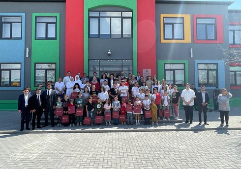 Ağalı kəndində nağdsız ödəniş imkanları genişləndirilib Ağalı kəndində nağdsız ödəniş imkanları genişləndirilib