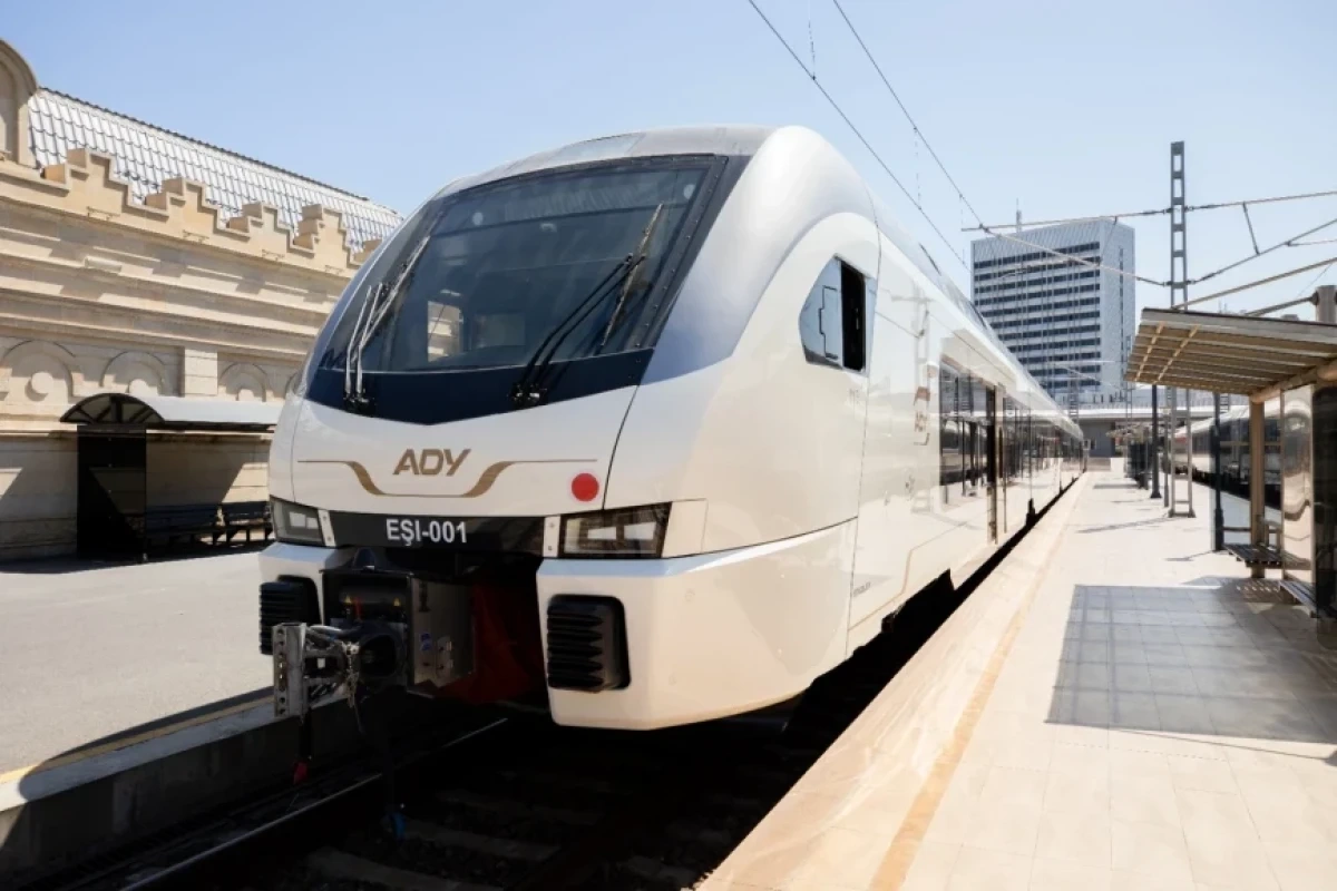 ADY yay mövsümündə regionlara əlavə qatar reysləri təyin edib