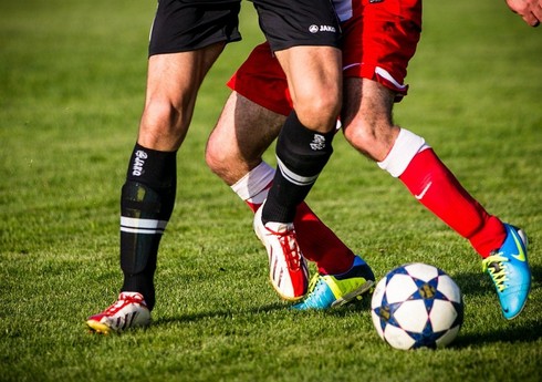 AFFA iki futbolçunu 4 oyunluq diskvalifikasiya edib AFFA iki futbolçunu 4 oyunluq diskvalifikasiya edib