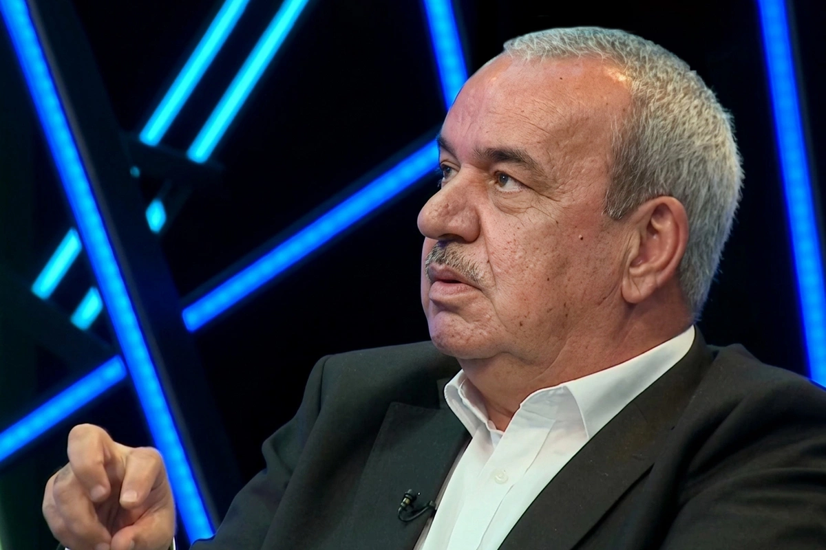 Ağamirzə vəsiyyətini açıqladı: Ağamirzə vəsiyyətini açıqladı: