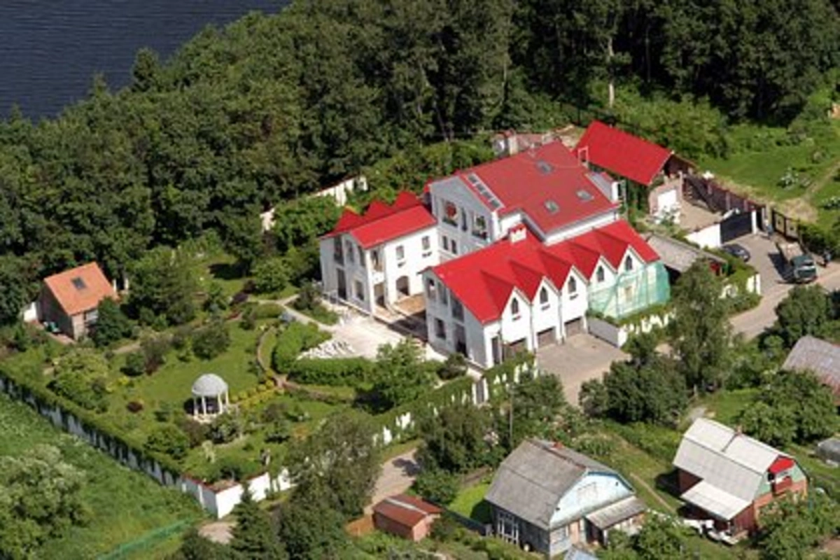 Alla Puqaçovanın villası sökülə bilər
