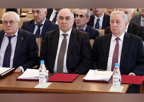 AMEA Rəyasət Heyəti aparatının şöbələrinin Əsasnamələri təsdiq edilib