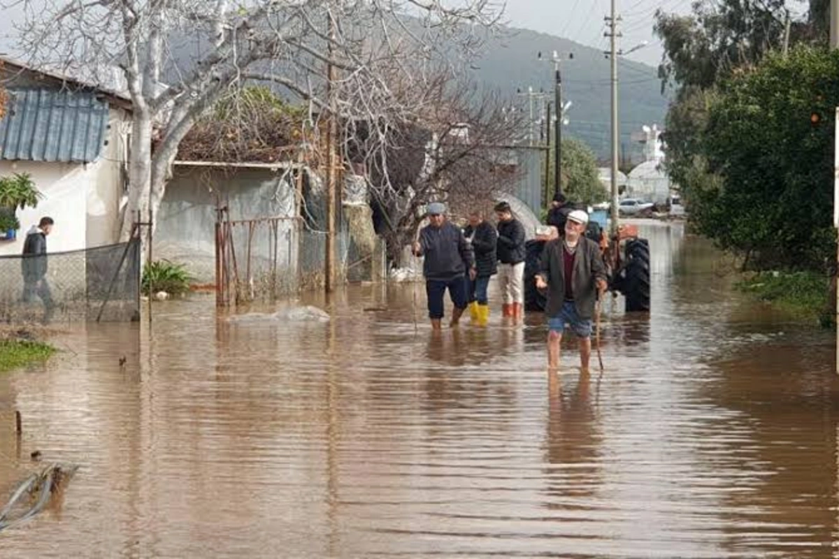 Antalyada güclü leysan yağışları selə səbəb oldu