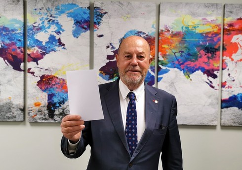 Antonio Espinos: Antonio Espinos: