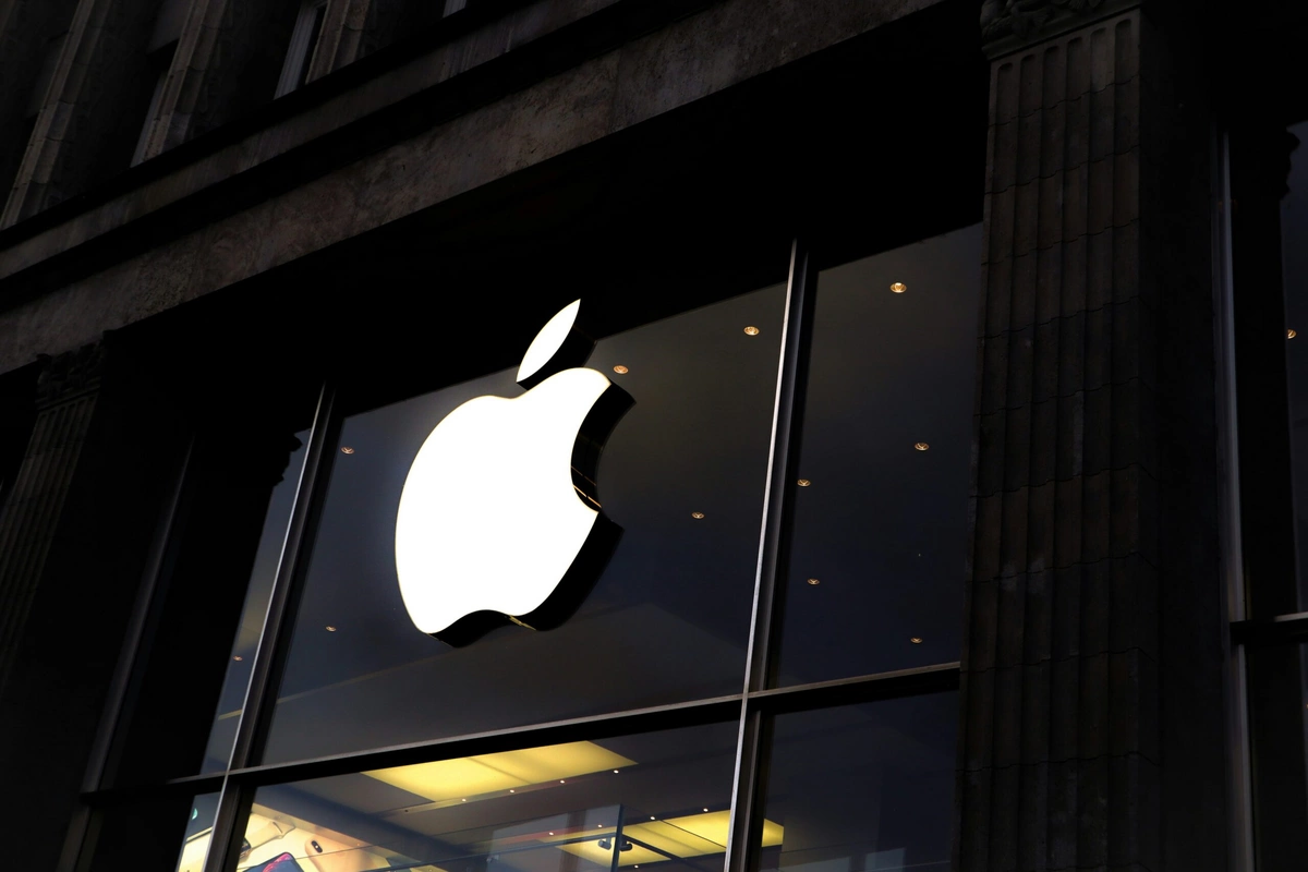 Apple 