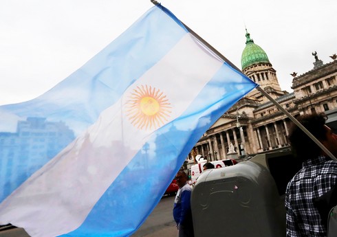 Argentinada prezident seçkilərində səsvermə başa çatıb Argentinada prezident seçkilərində səsvermə başa çatıb