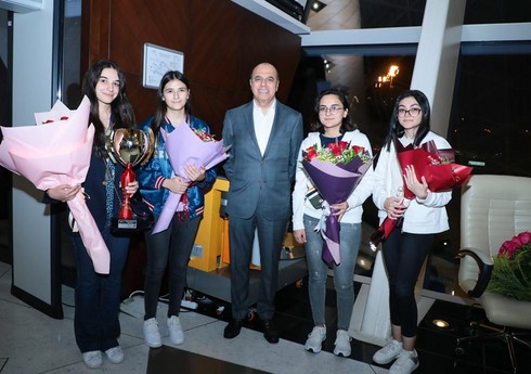 Avropa çempionatında tarixi uğur qazanan Azərbaycan şahmatçısı Vətənə qayıdıb Avropa çempionatında tarixi uğur qazanan Azərbaycan şahmatçısı Vətənə qayıdıb