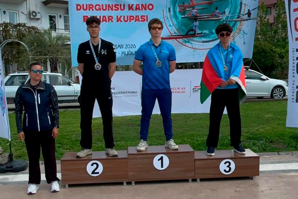 Azərbaycan avarçəkənləri Türkiyədəki turnirdə 3 medal qazanıblar Azərbaycan avarçəkənləri Türkiyədəki turnirdə 3 medal qazanıblar