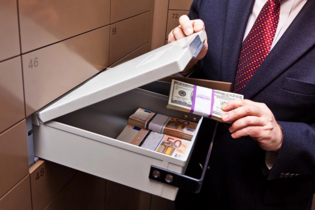 Azərbaycan banklarına qoyulan depozitlərin məbləği 9 %-ə yaxın artıb