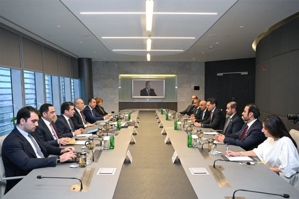 Azərbaycan BƏƏ ilə qarşılıqlı investisiyaların artırılmasını müzakirə edib Azərbaycan BƏƏ ilə qarşılıqlı investisiyaların artırılmasını müzakirə edib