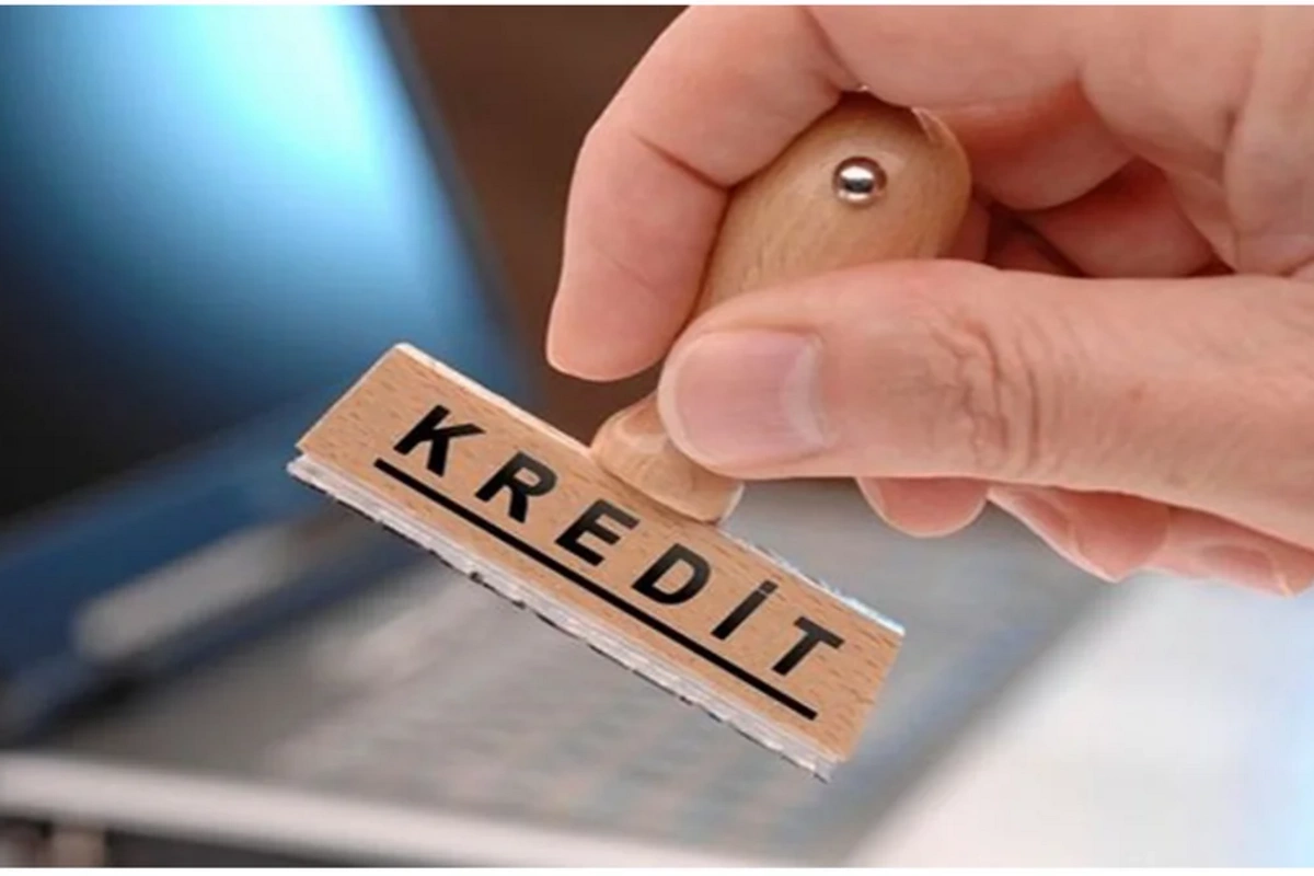 Azərbaycan iqtisadiyyatına kredit qoyuluşu 13 % artıb Azərbaycan iqtisadiyyatına kredit qoyuluşu 13 % artıb