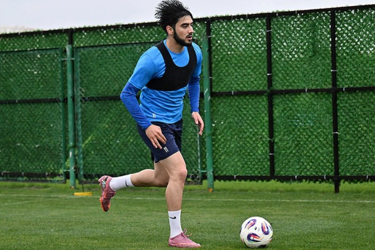 Azərbaycan millisinin futbolçusu müalicə üçün Madridə yollanıb
