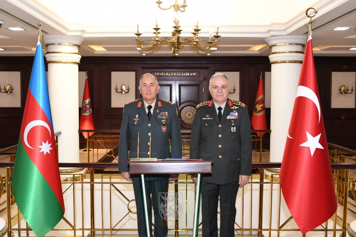Azərbaycan ordusunun Baş qərargah rəisi türkiyəli həmkarı ilə xüsusi müşahidəçi günündə iştirak edib