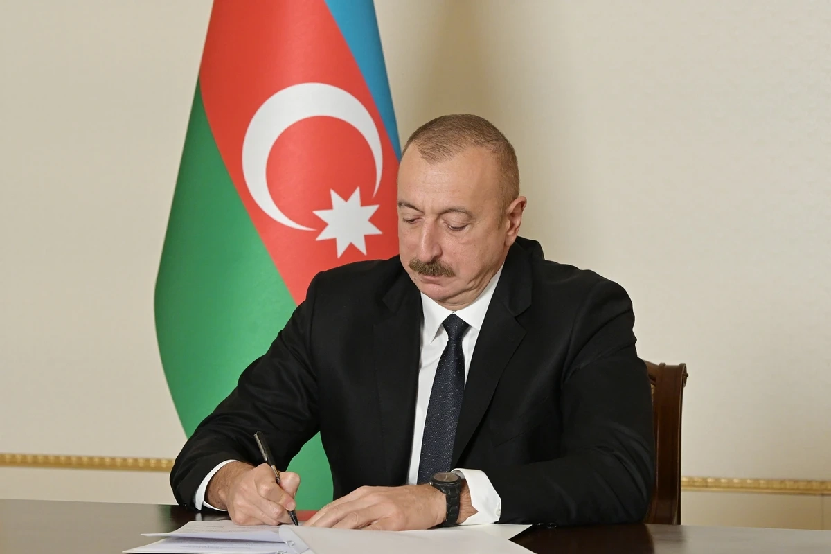 Azərbaycanda bu məhkəmələrə sədr və müavinlər təyin edildi - SƏRƏNCAM Azərbaycanda bu məhkəmələrə sədr və müavinlər təyin edildi - SƏRƏNCAM