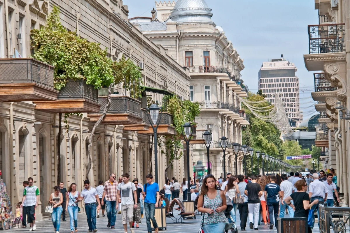 Azərbaycanda əhalinin sayı 0,14 % artıb Azərbaycanda əhalinin sayı 0,14 % artıb