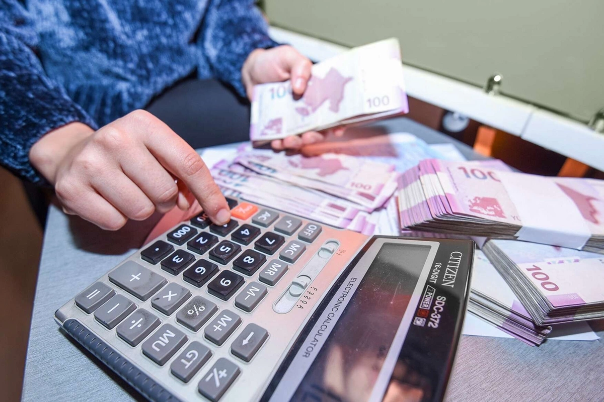 Azərbaycanda muzdla çalışan işçilərin sayı açıqlanıb