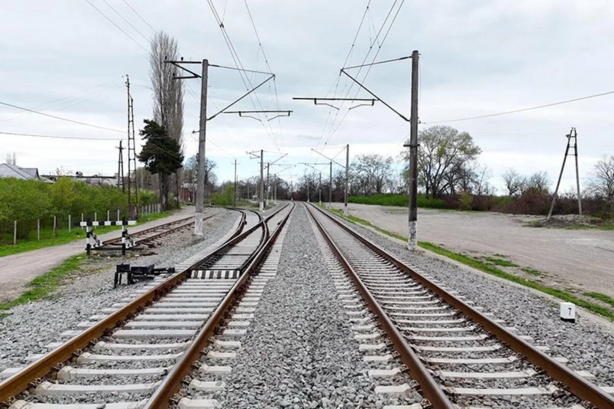 Azərbaycanın dəmir yolu üçün 350 milyon dollar ayrıldı