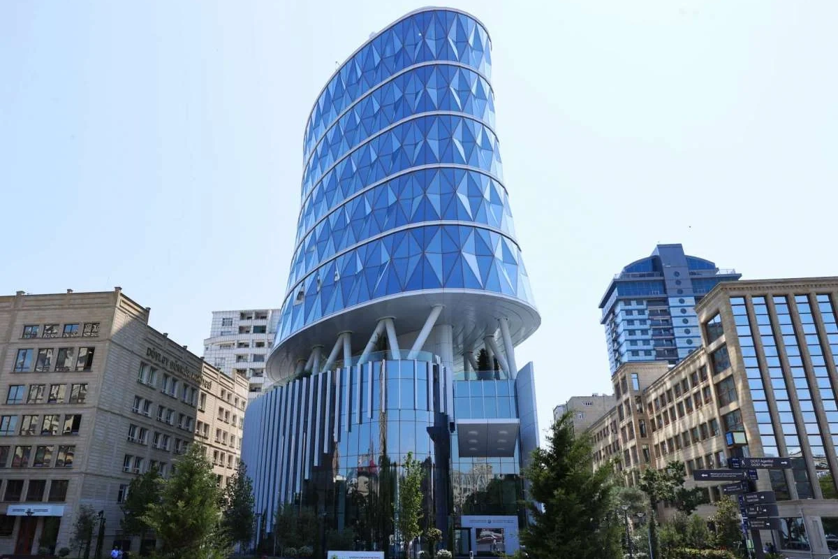 Azərbaycanın gömrük orqanlarının büdcə öhdəliyi cüzi artırılır Azərbaycanın gömrük orqanlarının büdcə öhdəliyi cüzi artırılır