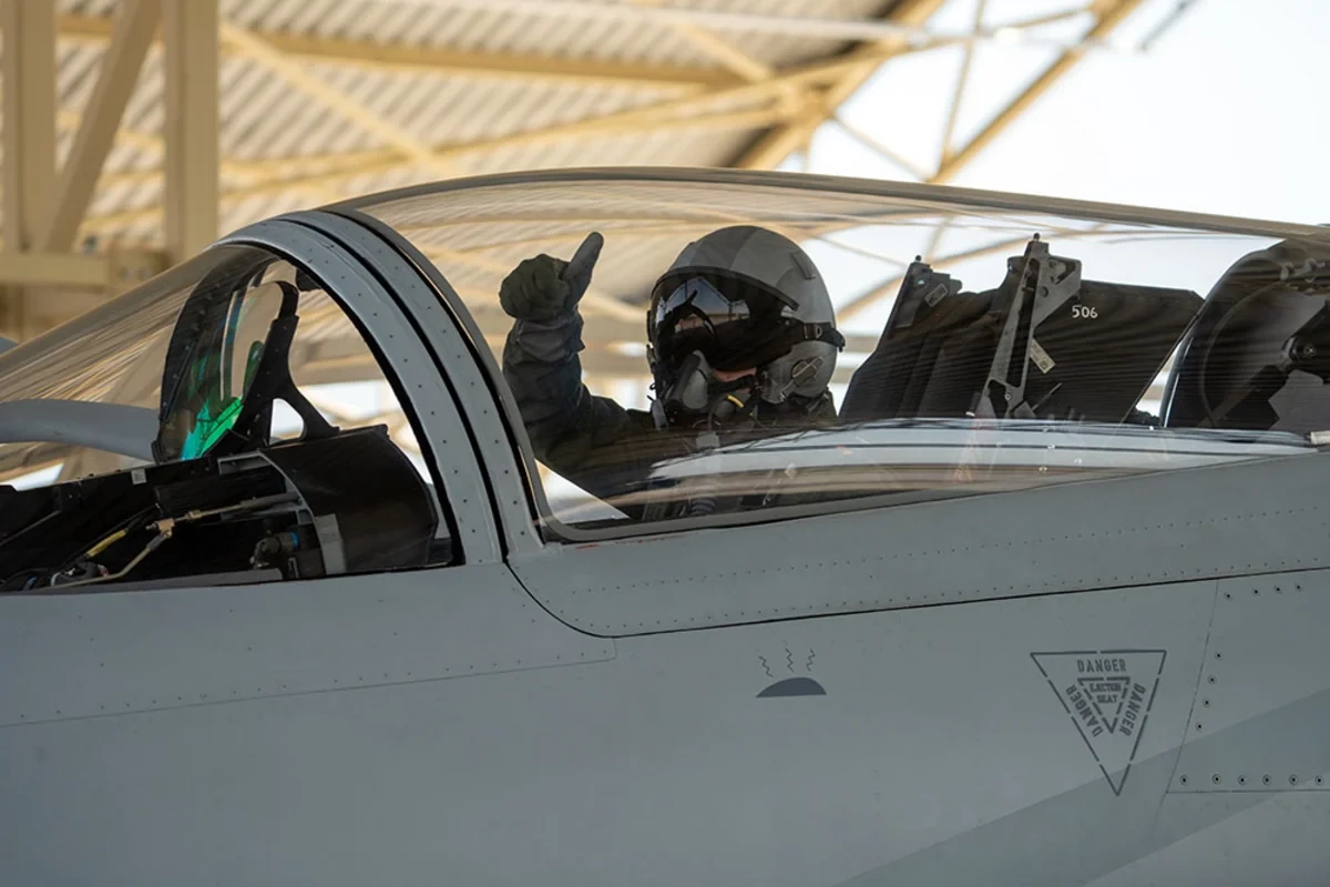 Azərbaycanın pilotları çətin döyüş manevrləri üzrə tapşırıqlar yerinə yetiriblər