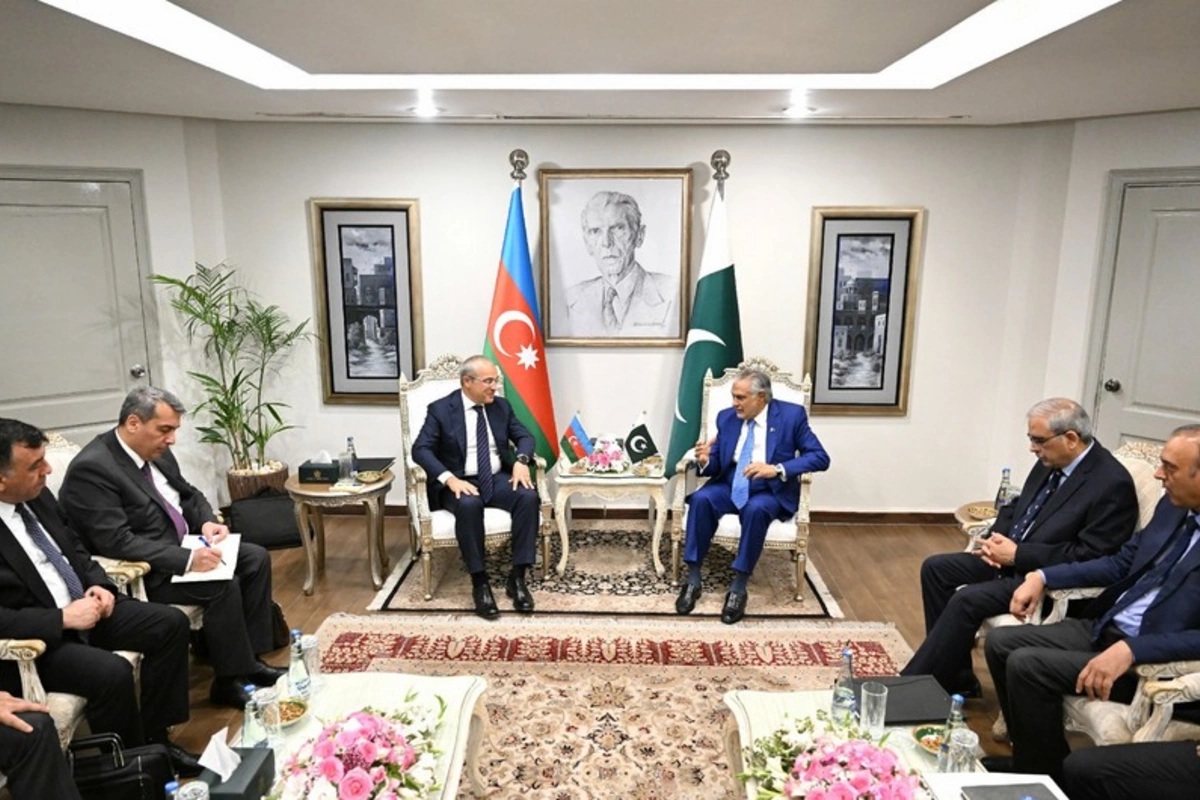 Azərbaycanla Pakistan qarşılıqlı investisiyaların təşviqini müzakirə edib Azərbaycanla Pakistan qarşılıqlı investisiyaların təşviqini müzakirə edib