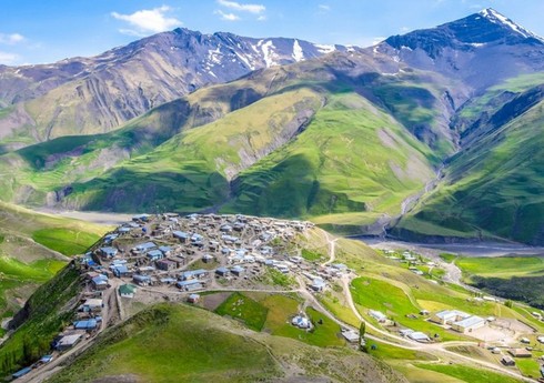 Azərbaycan Gürcüstan şirkətinə Xınalıqdakı evlərin təmir-bərpası üçün 4,4 milyon manat ödəniş edəcək