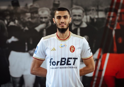 Azərbaycan millisinin futbolçusunun Polşa klubuna keçidi rəsmiləşib Azərbaycan millisinin futbolçusunun Polşa klubuna keçidi rəsmiləşib