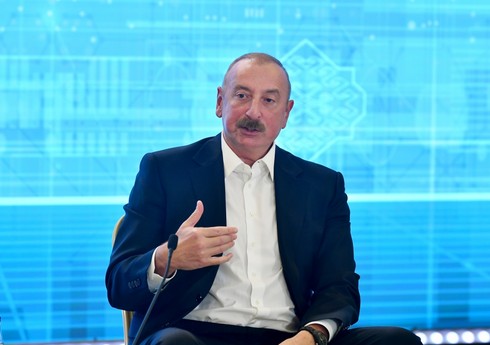 Azərbaycan Prezidenti Media Forumunda ermənilərin Qarabağa köçürülməsindən danışıb Azərbaycan Prezidenti Media Forumunda ermənilərin Qarabağa köçürülməsindən danışıb