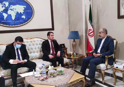 Azərbaycan səfiri İran XİN-in rəsmisi ilə görüşüb