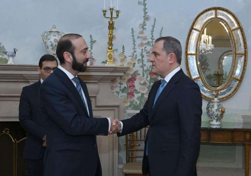 Azərbaycan və Ermənistan XİN-lərinə sərhədlərin delimitasiyası üzrə komissiyanın iclasının keçirilməsi təlimatı verilib