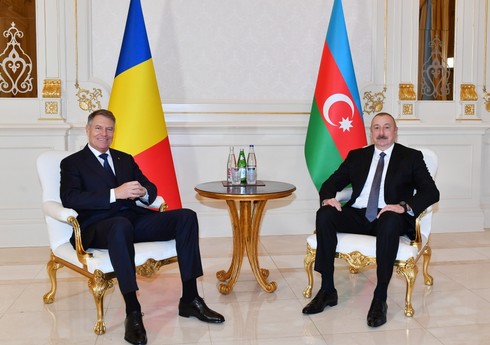Azərbaycan və Rumıniya prezidentləri mətbuata bəyanatlarla çıxış ediblər Azərbaycan və Rumıniya prezidentləri mətbuata bəyanatlarla çıxış ediblər