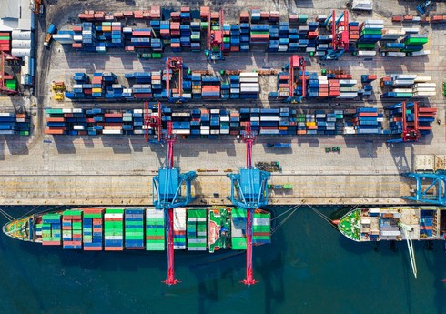 Azərbaycanda dəniz nəqliyyatı ilə yükdaşımaların həcmi 21 % artıb