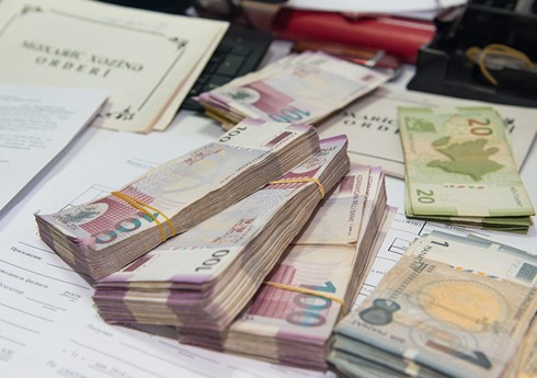 Azərbaycanda I yarımildə sığorta şirkətlərinin investisiyaları 6 % artıb Azərbaycanda I yarımildə sığorta şirkətlərinin investisiyaları 6 % artıb
