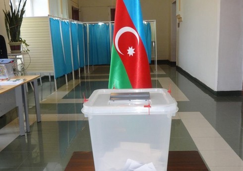 Azərbaycanda Prezidentliyə namizədlərin irəli sürülməsinə başlanılır Azərbaycanda Prezidentliyə namizədlərin irəli sürülməsinə başlanılır