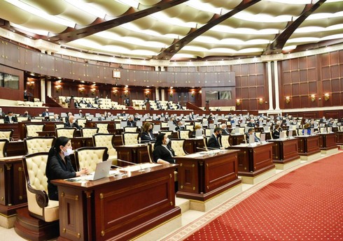 Azərbaycanda siyasi partiyaların fəaliyyətinə nəzarət yeni qaydada tənzimlənəcək Azərbaycanda siyasi partiyaların fəaliyyətinə nəzarət yeni qaydada tənzimlənəcək