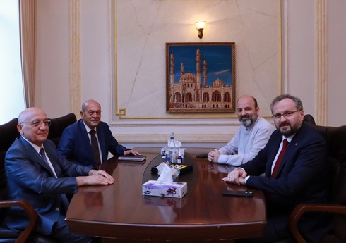 Azərbaycanla Türkiyə arasında dini-mənəvi əlaqələrin inkişafı müzakirə edilib Azərbaycanla Türkiyə arasında dini-mənəvi əlaqələrin inkişafı müzakirə edilib