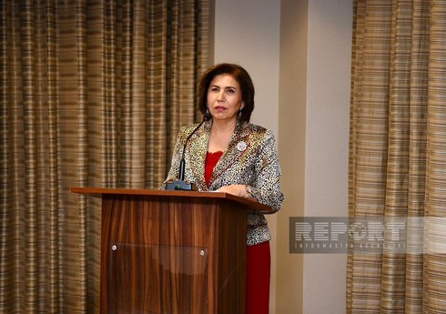 Bahar Muradova: Media nümayəndələri ailə məsələləri və uşaq hüquqlarına xüsusi önəm verməlidir