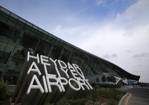 Bakı aeroportu sərnişinlərə müraciət edib Bakı aeroportu sərnişinlərə müraciət edib