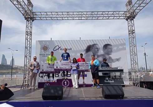 “Bakı Marafonu 2023”ün qalibləri mükafatlandırılıb