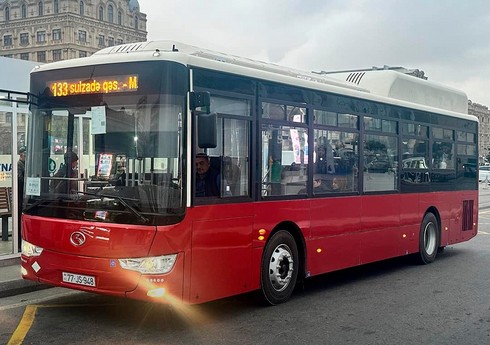Bakıda daha bir marşrut xətti üzrə elektrobuslar fəaliyyətə başlayıb Bakıda daha bir marşrut xətti üzrə elektrobuslar fəaliyyətə başlayıb