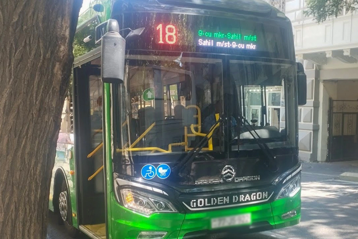 Bakıda 18 nömrəli avtobuslar yolda qaldı - SƏBƏB