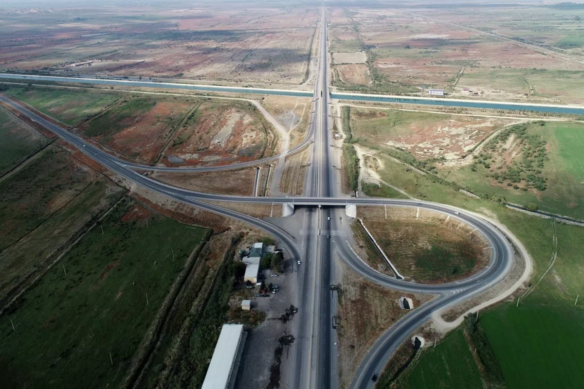 Bakıda 25 yeni yol çəkiləcək - Tıxac problemi NECƏ HƏLL OLUNACAQ?