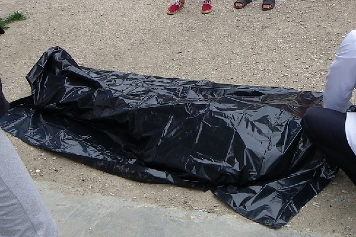Bakıda dəhşətli qətl: 48 yaşlı qadın evində öldürüldü Bakıda dəhşətli qətl: 48 yaşlı qadın evində öldürüldü