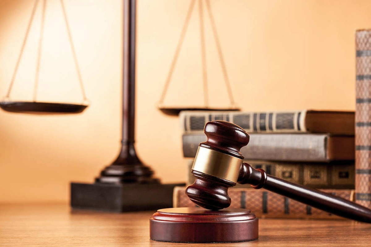 Bakıda lazeroloqu öldürməyə cəhddə təqsirləndirilən şəxs 10,5 il azadlıqdan məhrum edilib