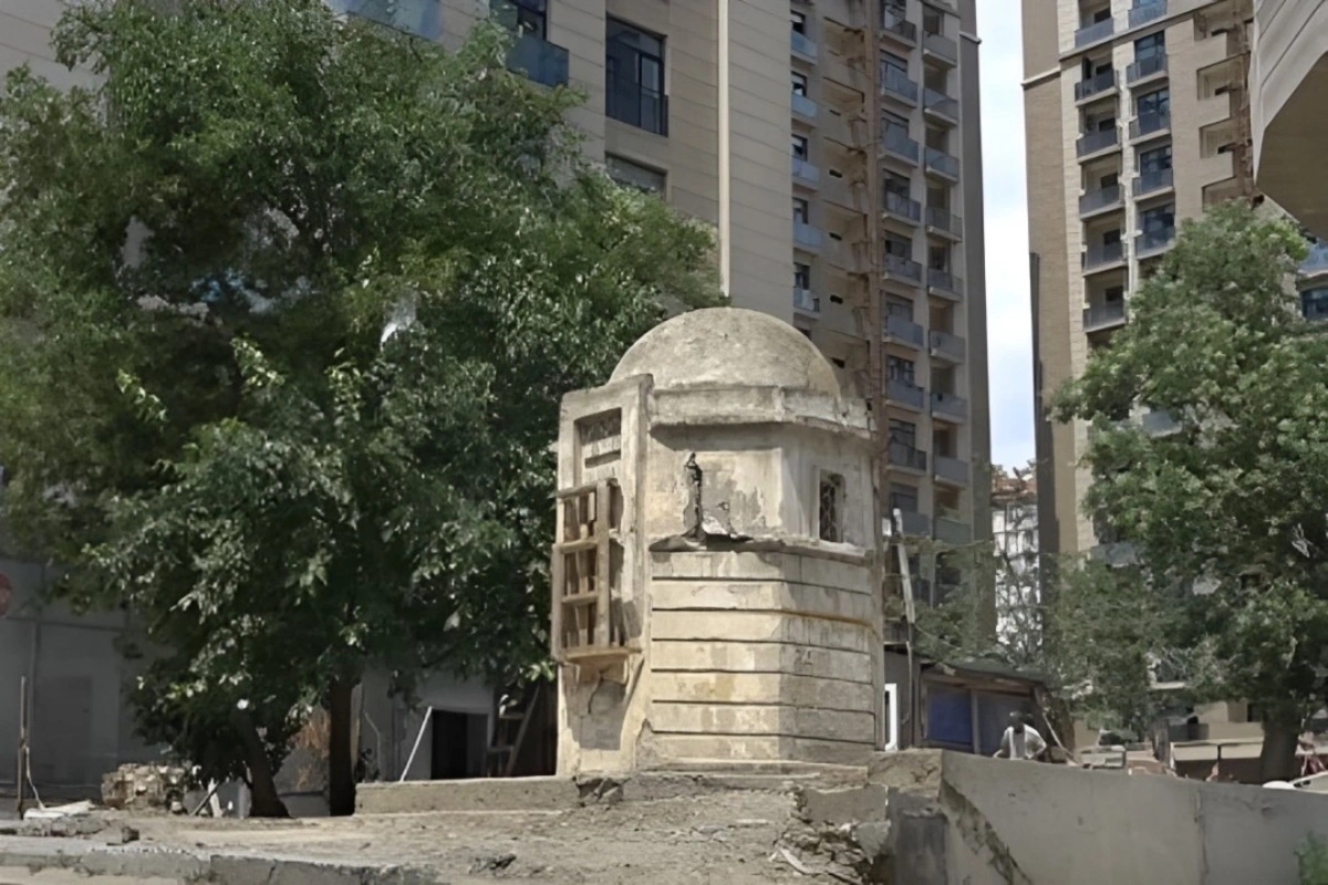 Bakıda qəzalı vəziyyətə düşən dörd abidə bərpa ediləcək