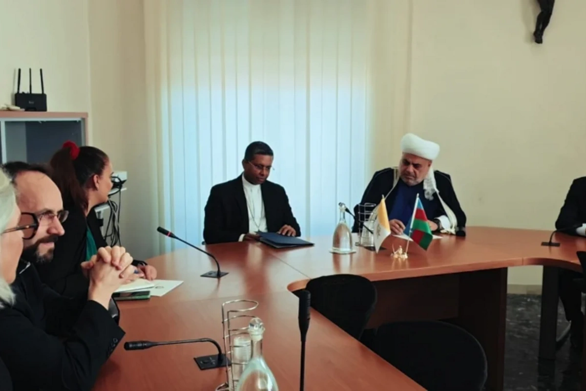 Bakıda Vatikan səfirliyinin yaradılmasının vacibliyi vurğulanıb Bakıda Vatikan səfirliyinin yaradılmasının vacibliyi vurğulanıb