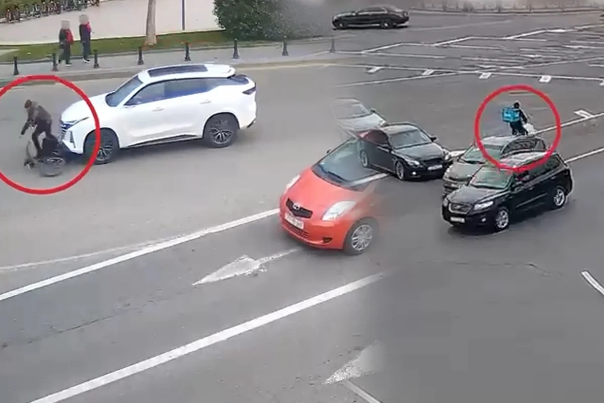 Bakıda velosipedçi avtomobilin altında qaldı - ANBAAN VİDEO