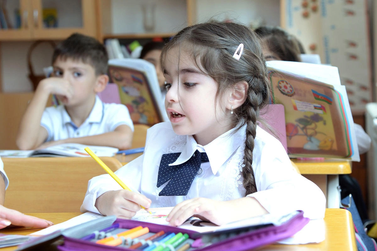 Bakıda yeni təmayül tədris modelinə qeydiyyat başladı