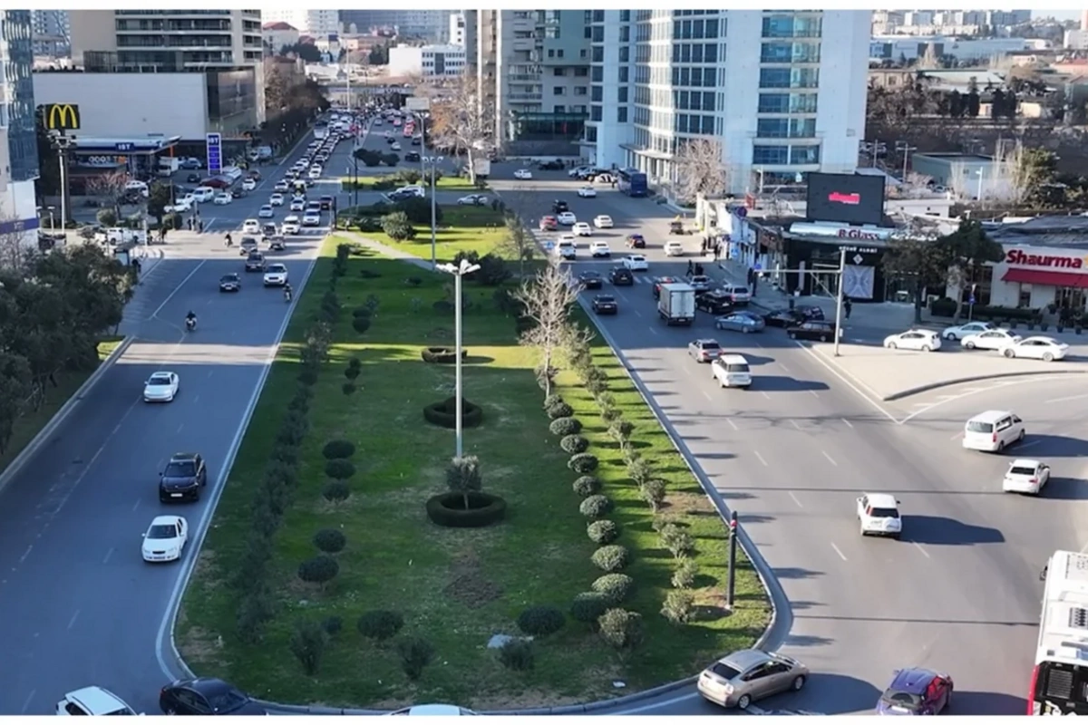 Bakının Tbilisi prospektində Bakının Tbilisi prospektində